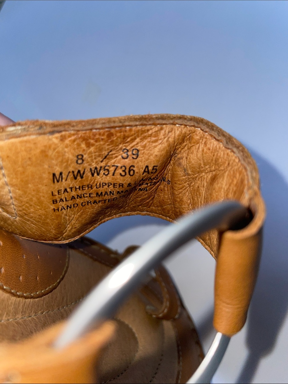 Born Women’s Brown Leather Slide Sandals with Metal Ring. Size 8. - Picture 6 of 6